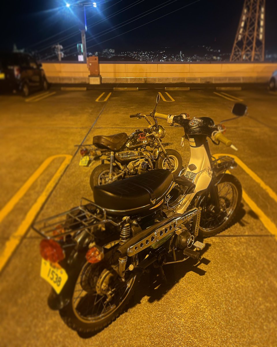 05ya3298's tweet photo. 今日は小さい方でプチホンダミーティング😀 https://t.co/u2hgA7PFR6