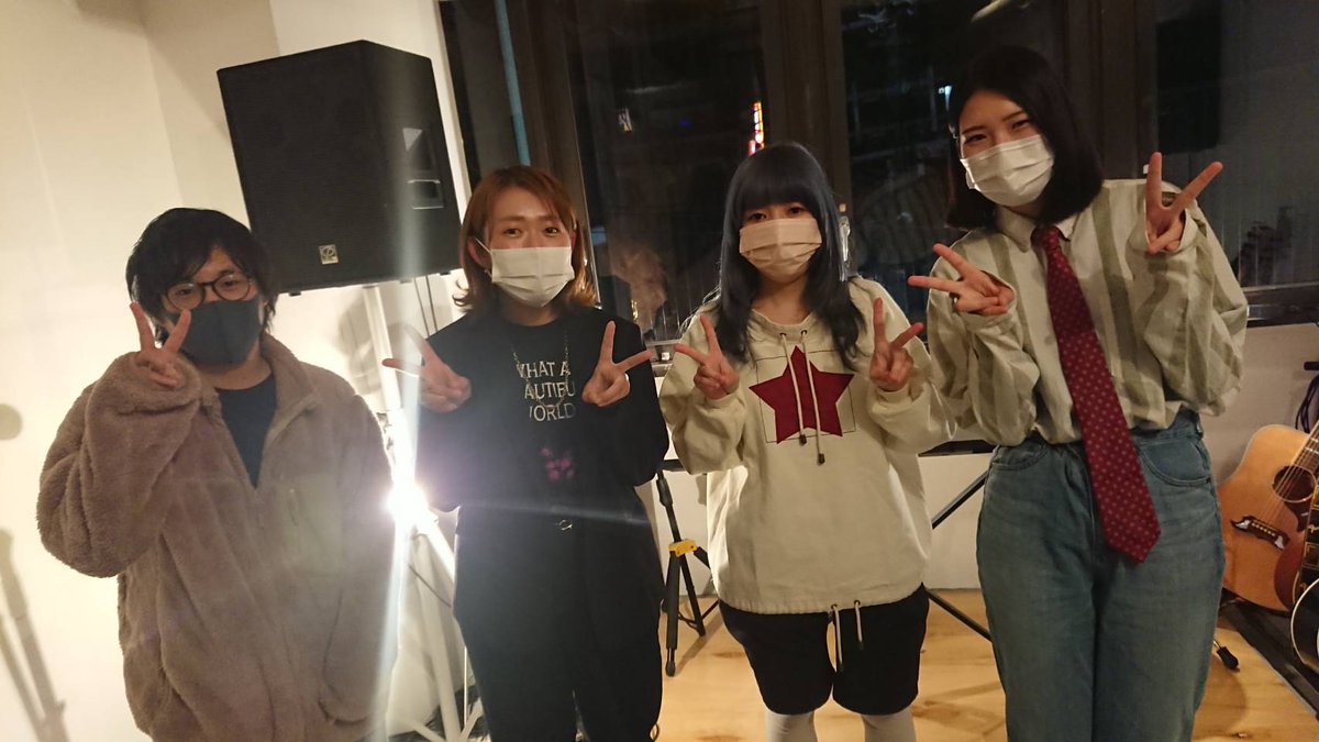 info_cagari's tweet photo. 本日、CAGARIに歌いに来てくれたアーティストの皆様です！
素敵な歌を本当にありがとうございました！

いちごアイス(@ichigoaisu0602)
人人オピトピア(@OPI_topia)
岡本柊
Rihyang(@rihyang_singer)

本日のアーカイブ視聴は、11/7までとなりますので、見逃した方は是非御視聴ください！ https://t.co/wDHqZAwk08