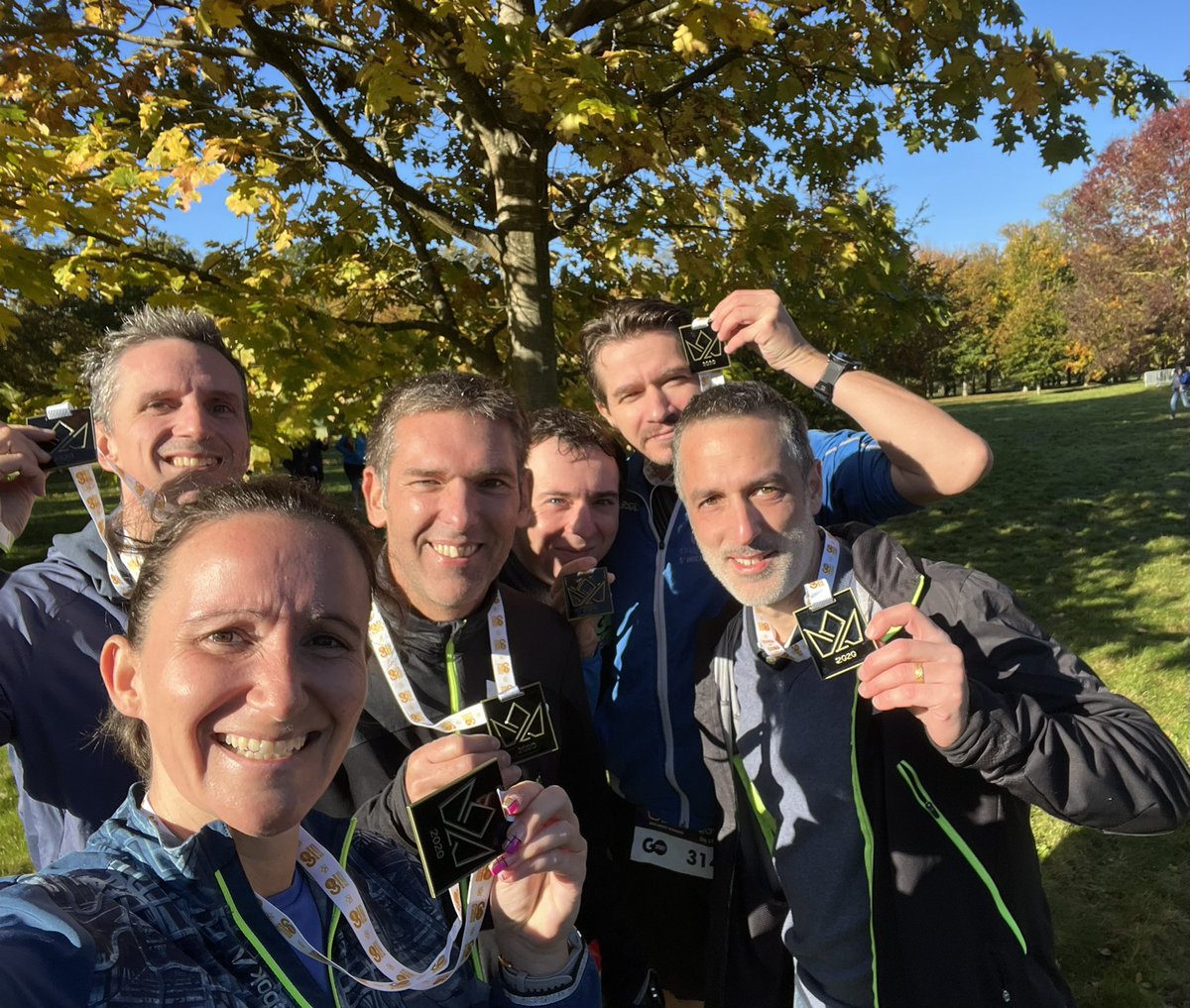 ICDC_officiel's tweet photo. Le gang ICDC a encore frappé ! 
Après @ODYSSEA_fr, il galopait ce matin dans les jardins du roi soleil ☀️ pour le @GOSportRunning 🏃🏻‍♀️🏃🏻
Beau dimanche à toutes &amp; tous ! https://t.co/KvZborUTqi