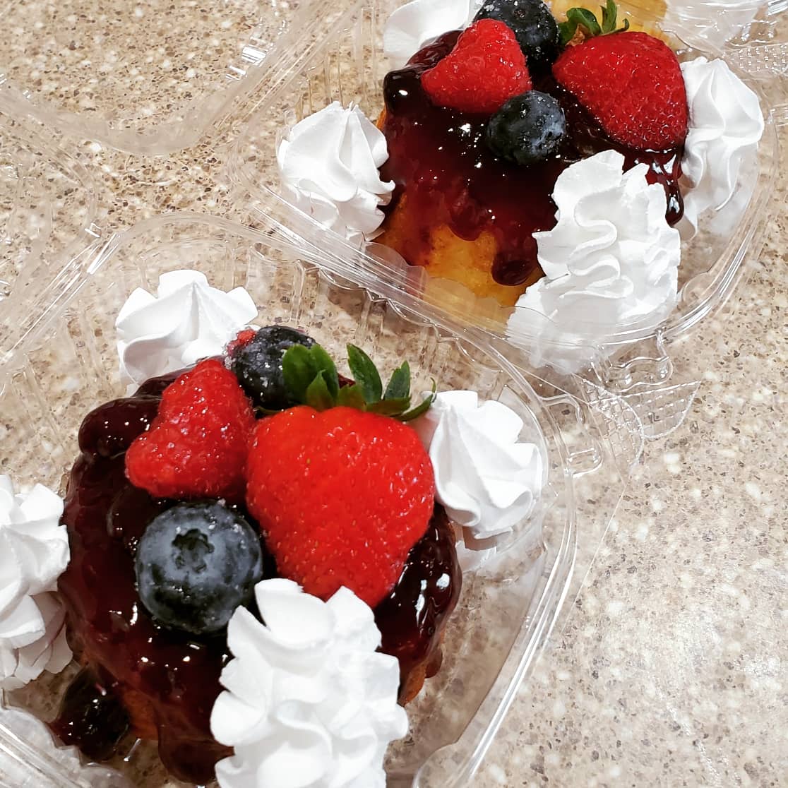 HeatherAdams713's tweet photo. House of Sweetness Cheesecakes and more https://t.co/3weV3Sjk5q