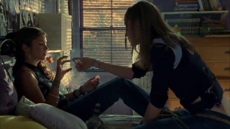 Thirteen03Fans's tweet photo. Photos from Tracy’s bedroom.

#Thirteen #Thirteen2003 #ThirteenMovie #TracyLouiseFreeland #EvieZamora #EvanRachelWood #NikkiReed #CatherineHardwicke https://t.co/1wSEyMJY0K