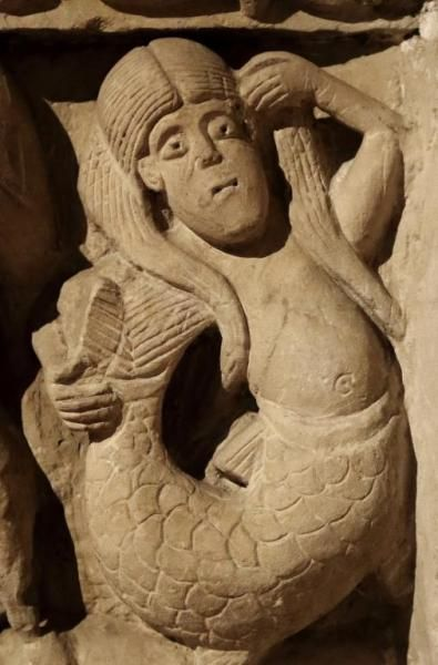 ninomajasdiho's tweet photo. This year's Miss Ocean!

(middle 12th c.; Iglesia de San Claudio de Olivares, #Zamora, Spain)
#mermaid https://t.co/lr6ssnzZVM