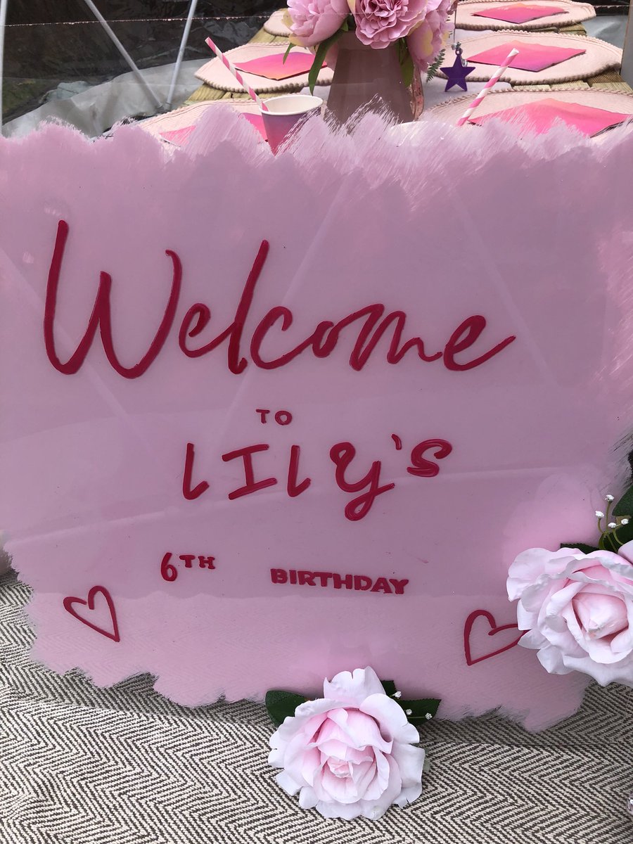 Lisa Ingleson tweet media