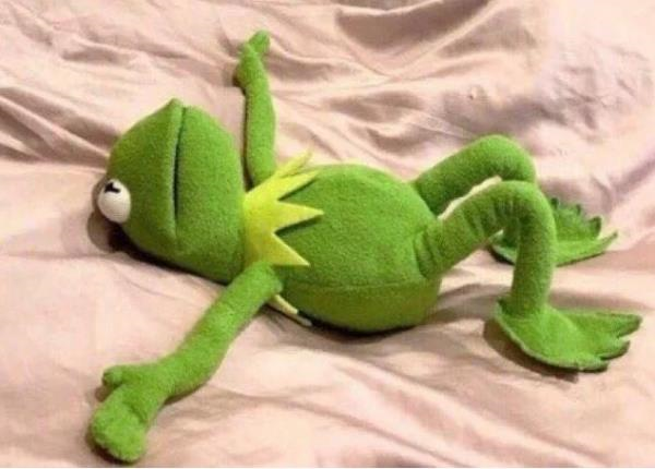 Когда были мелкими и говорили "играем в пол это лава", то перепрыгивали по мебели и веселились. Сейчас когда говорят "играем в пол это лава" я просто ложусь на пол