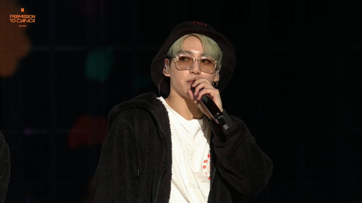 phoenixshel's tweet photo. #PTD_ON_STAGE https://t.co/k0JEJXy774