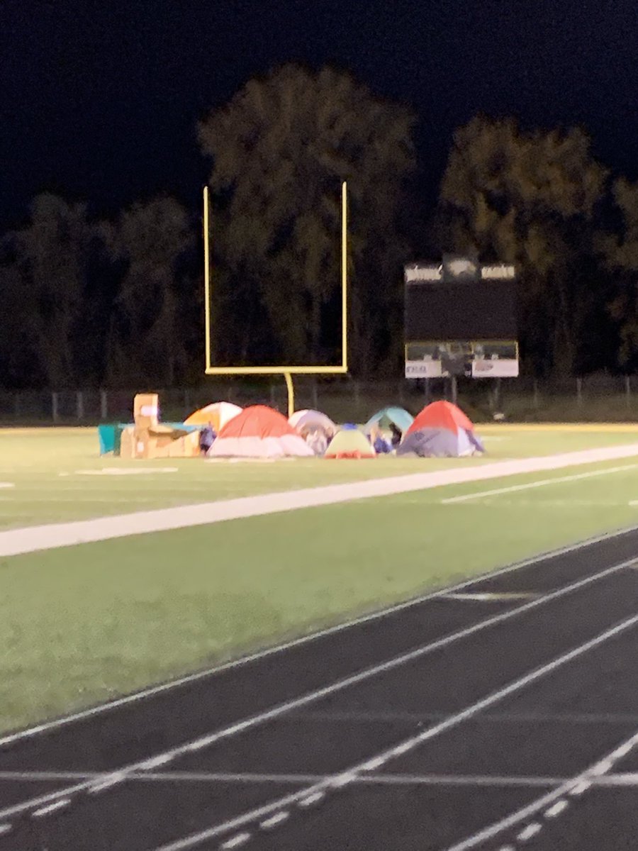 SraCSmith's tweet photo. @SaydelHS @NHSsaydel S hosting our own version of @ReggiesSleepout in the cold and rain. So proud of these kids’ empathy as they step into the shoes of someone experiencing homelessness. https://t.co/MsF0i4qbPP