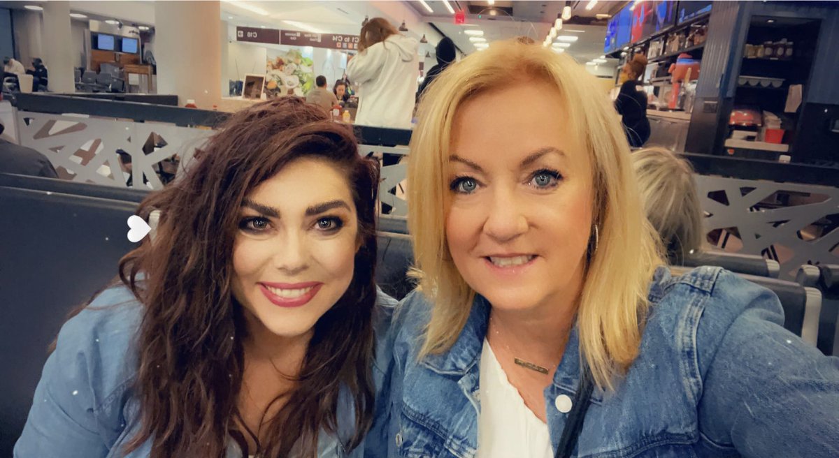 We are on the same flight this morning to Chicago…then we separate! Jesse Lewis goes on to Michigan APCO/NENA and I head to Stowe, Vermont to APCO Atlantic! Jesse Lewis <a href="/VAcademyOnline/">Virtual Academy</a> #westandwith911 #training