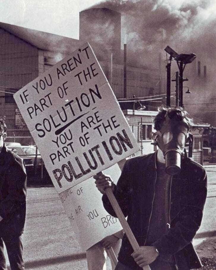 NE_Event's tweet photo. The first Earth Day, Toronto, 1970. Photo by Carlos Brinmalami.
#NEEvent #Events #EventsLife #Creative #UK #BringingPeopleTogether #StopPollution #SaveOurPlanet #earthday #happiestplaceonearth #earth #playyourpart #doyourbit #sustainability #shouldntcosttheearth #pledgetorecycle https://t.co/9d3OflCudx