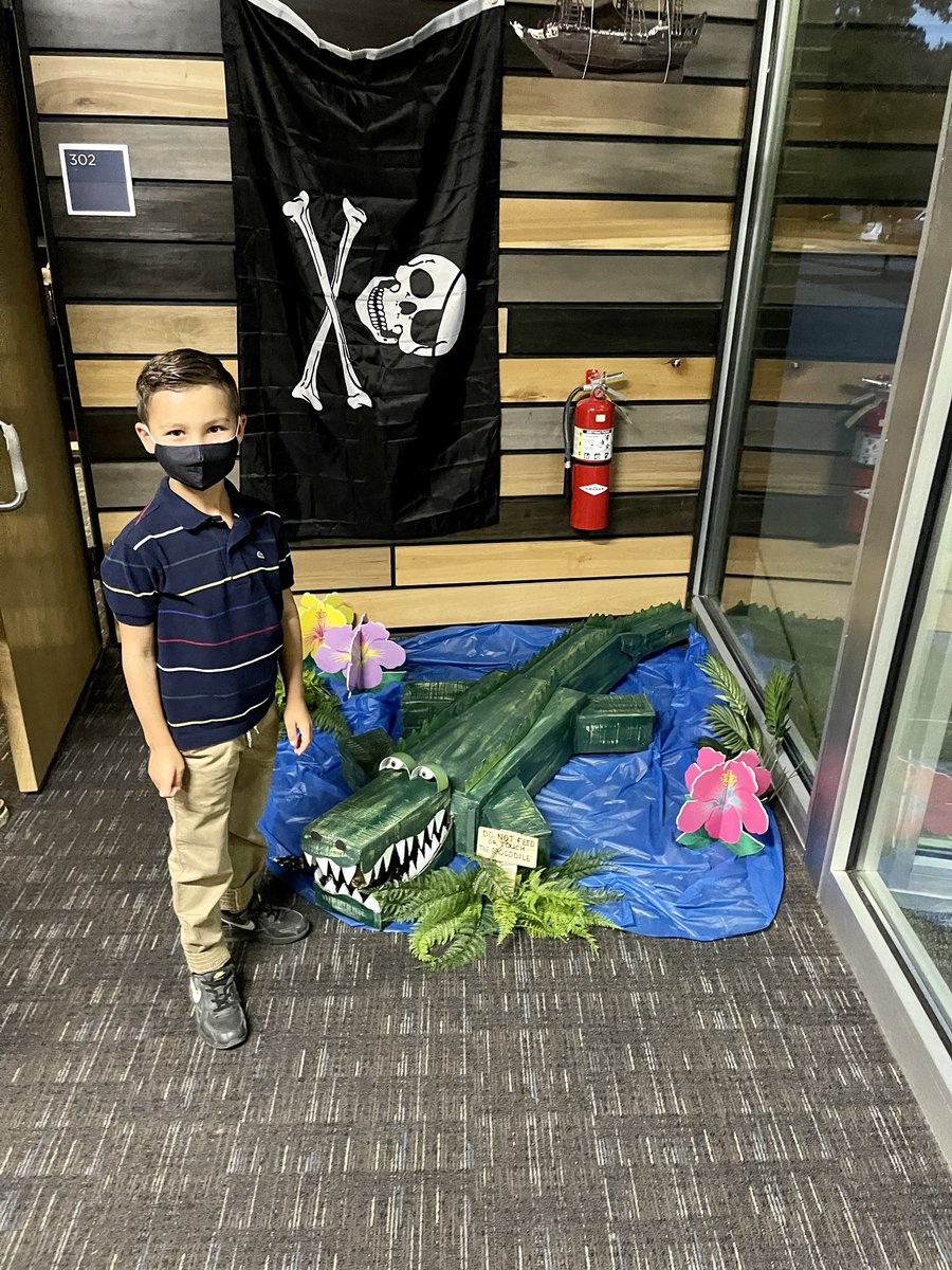 A great performance with beautiful sets made for a fun night at Peter Pan Jr.  Congratulations and thank you to ⁦<a href="/PLPMiddleSchool/">Pine Lake Prep MS</a>⁩.  ⁦<a href="/PineLakePrep/">Pine Lake Prep</a>⁩ ⁦<a href="/PineLakePride/">Pine Lake Pride</a>⁩