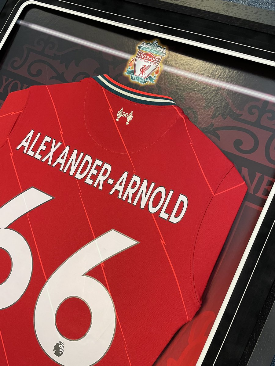 Pixie Gallery Framers tweet media