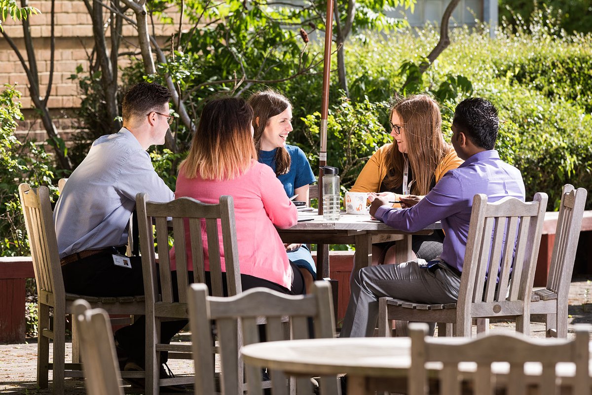 HistoricEngland's tweet photo. Are you between 16 and 24, registered for Universal Credit and interested in a career in heritage?

Our Kickstart placements offer young people a chance to gain valuable experience in the heritage sector.

Deadline: Sunday 31 October.

Apply now ➡️ https://t.co/AoCYWoNHBL https://t.co/dMPGsXuPWG
