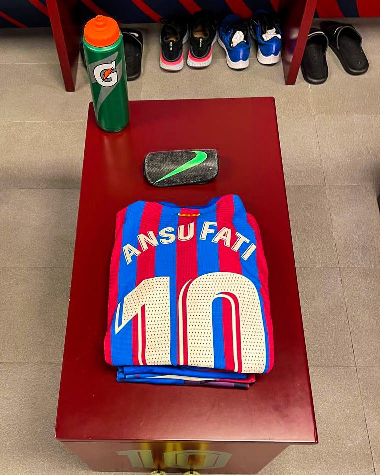 FCdo7_UWYAAJ3sa?format=jpg&name=medium