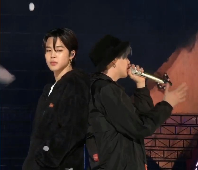 __your__fox__'s tweet photo. Spring Day навечно останется в моем сердце 🥺💜
#BTS
#yoonmin
#spingDay https://t.co/daHN7XDaXU