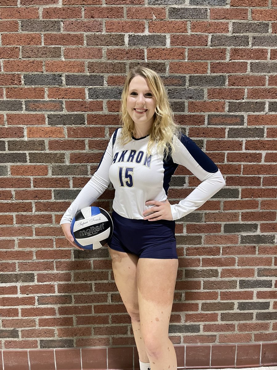RachelNeer2's tweet photo. Happy tourney day!!!💙💛 #gozips https://t.co/AhoxYnSA4H