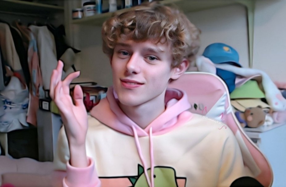 RourkNirin's tweet photo. I love you for 24 hours. I love you the most.
@rourkesdiamonds
https://t.co/vXYoRWAjos
https://t.co/NNiGMoGujh

#Rourke  #Rourkecomeback
#Twitch
#TwitchdiamondRourke
#RourkeSteaming
#RourkesDiamonds
#weloveRourke
#welcomebackrourke https://t.co/J8LP6aryPy