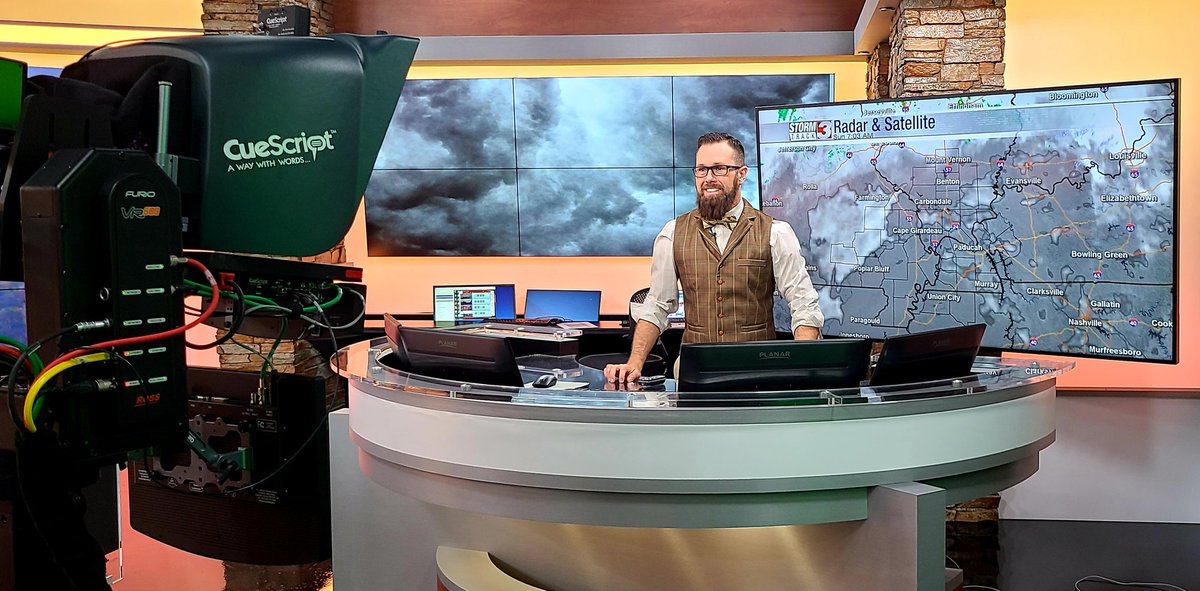STEMLabOnTheGo's tweet photo. Good Sunday morning! Freelancing, as meteorologist, this morning, at WSIL News 3, in Carterville, IL.

#IL #ILWX #freelance #FreelanceMeteorologist #WSIL https://t.co/661bsjLFHA