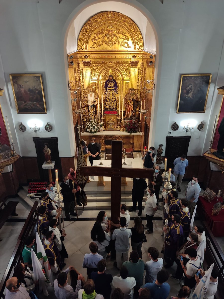 ✝️ 10 años después, la Cruz de los jóvenes volvió a encontrarse con la Virgen de Regla Coronada de <a href="/GJHdadPanaderos/">Juventud Los Panaderos</a> <a href="/HdadPanaderos/">Hermandad de los Panaderos</a> 
#Actualidad #Efemerides #JMJ #Lisboa #Actualidad 
🟦 <a href="/DelejuSevilla/">Delegación Diocesana de Juventud Sevilla</a>