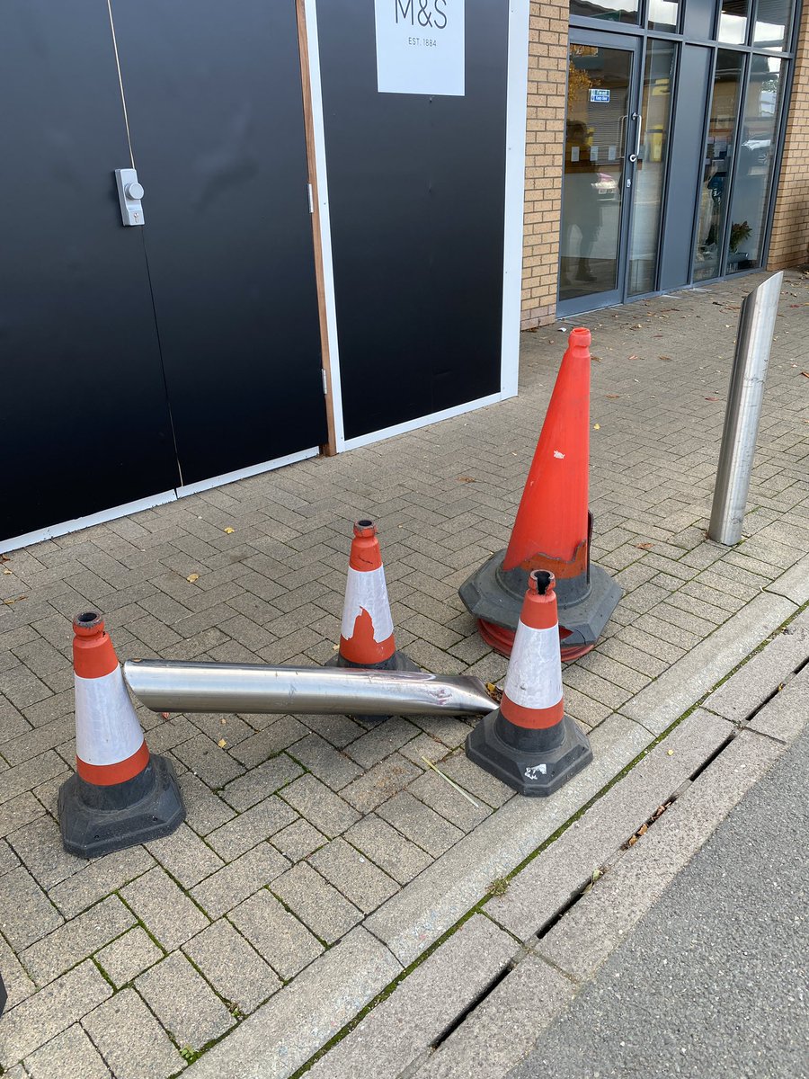 iPaul09's tweet photo. #rip @WorldBollard yet another sacrifice made… https://t.co/3jsKWz6Zfc