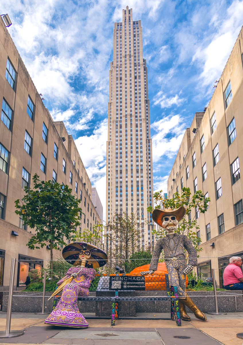 Día De Muertos (Day of the Dead) at Rockefeller Center

The Consulate General of Mexico in New York and its Cultural Institute present Mexico Week: Día de Muertos at Rockefeller Center. Alebrijes sculptures are on display through November 2.