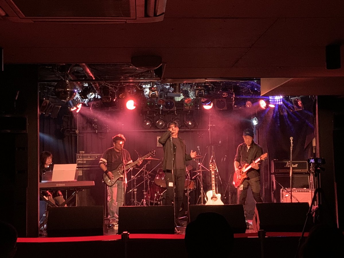 THELOSERmake's tweet photo. 本日はライブに出演しました〜
いやあ、楽しかった〜
NEVER☆GO☆BACKさん
ZERO STARTさん
ライブハウス　ムジカさん
お疲れ様でした、そして良いライブを有難うございました！

また来年も絶対やりましょう！

#NEVERGOBACK
#ZEROSTART
#ムジカ
#THELOSER https://t.co/n9S5qDtsqV