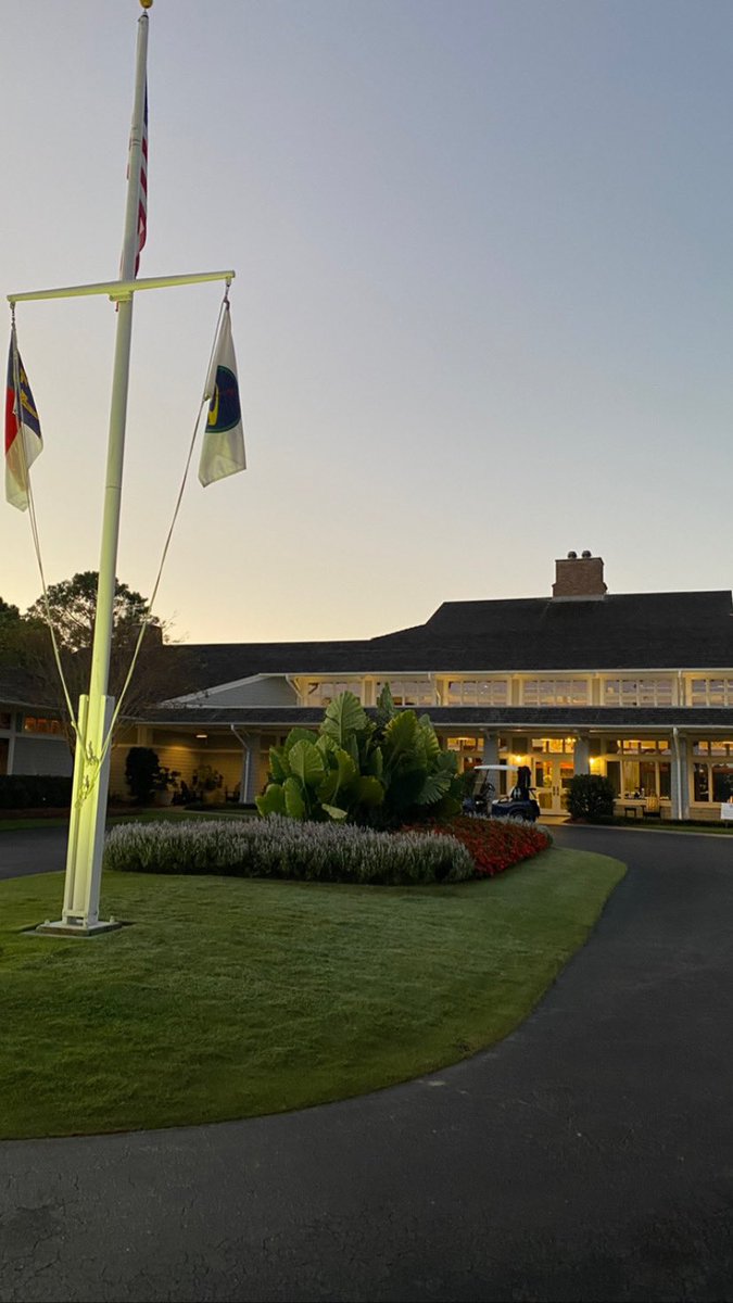 ☀️ rise over @eaglepointgc1 as we prepare for the practice round of the #WilliamsCup presented by @stitchgolf here in Wilmington!! 

Amazing place. Amazing people. 

Can’t wait to get this rolling!! 

#TarHeelTough