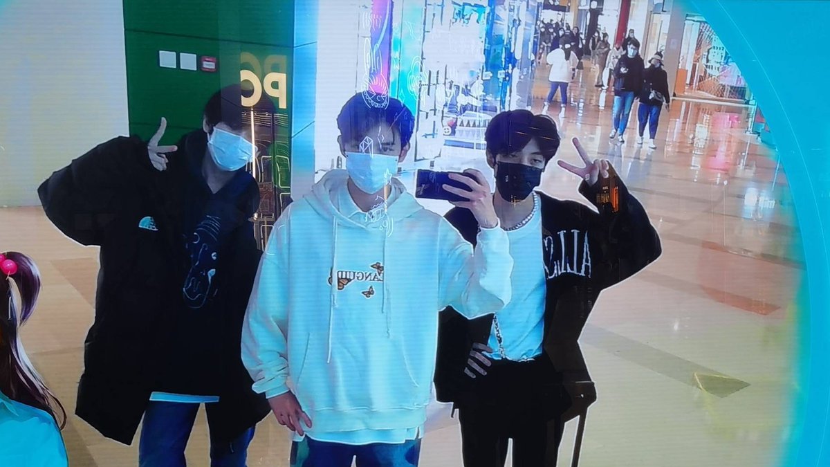 yaobonans's tweet photo. same energy https://t.co/AWnOe1xb9G