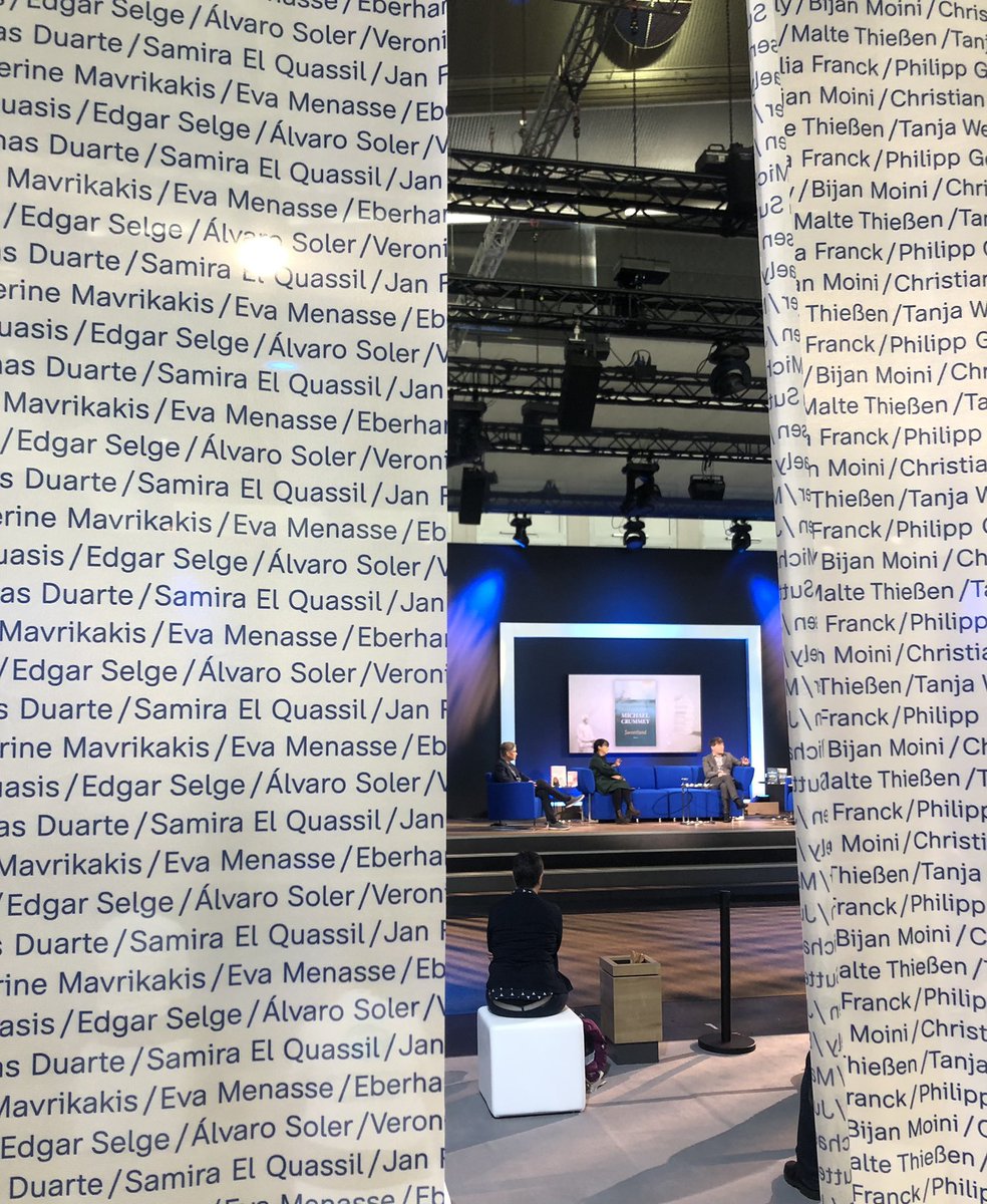 AndreaBoegner's tweet photo. #BehindtheScenes @BlauesSofa von der Blauen Stunde #Kanada auf der @Book_Fair 

@MichaelCrummey , Catherine Mavrikakis und @PaulSeesequasis talk about their 📚 

und vermitteln einen Eindruck der #SjngularPlurality , der diversen #CanLit https://t.co/toVu0Yn9Za