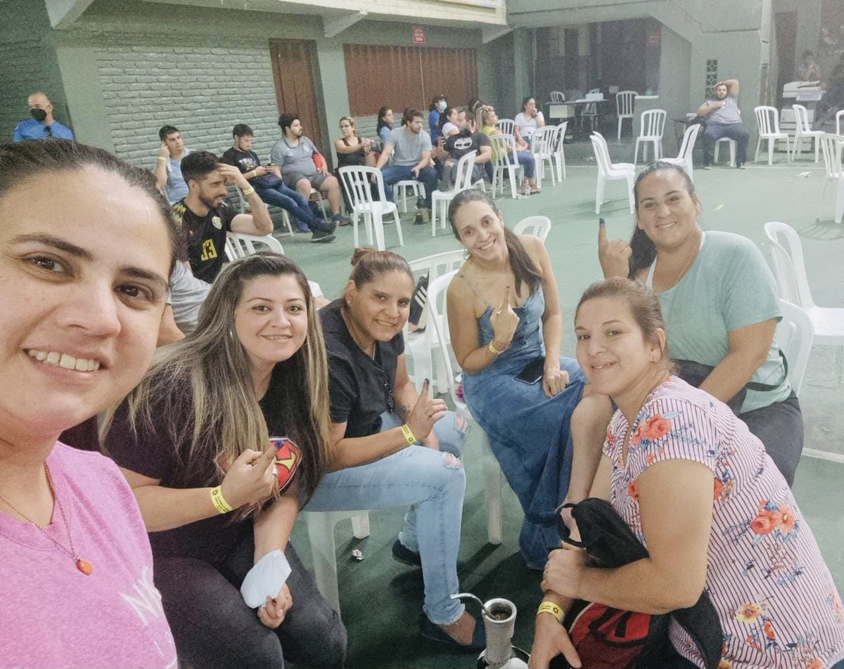 VQTDnenas's tweet photo. Éxitos PRESIDENTE @Negrogwynn… siempre que sea para MEJOR, estaremos a las órdenes!!! 
Felicidades!!! @MufExa https://t.co/gWqlw67SCI