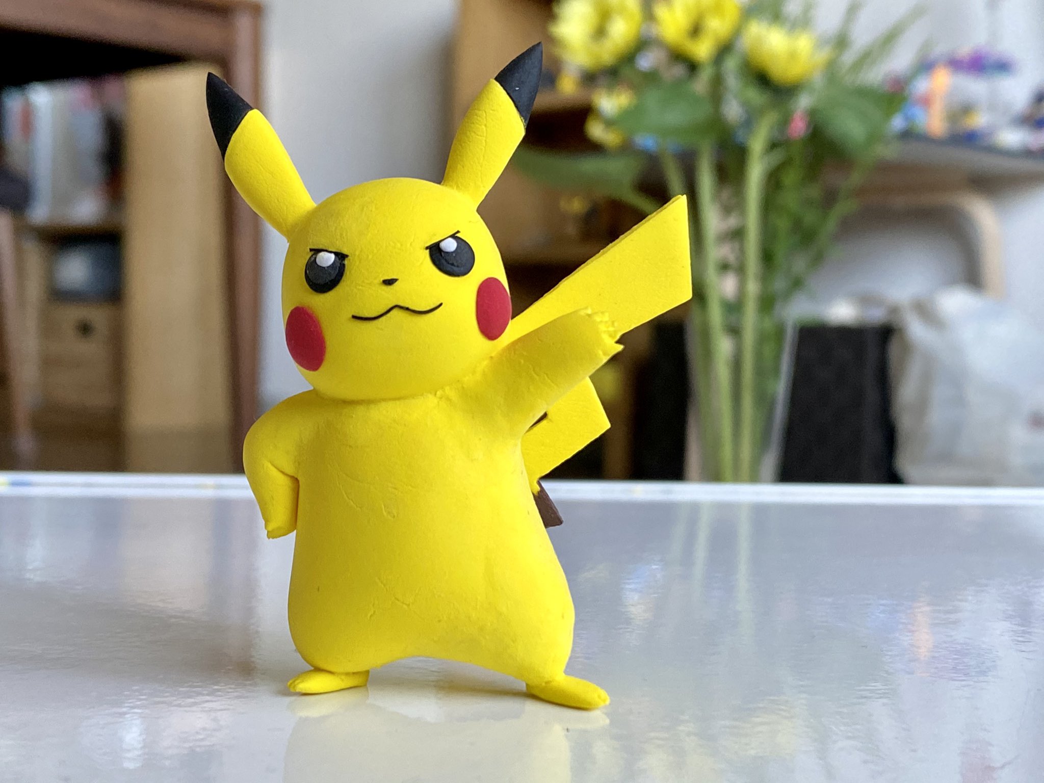 تويتر さとうマッギョ ポケモン粘土アート على تويتر ポケモン紙粘土 ポケカ25周年ピカチュウ ポケカ25周年おめでとうございます 25th Anniversaryコレクションのパッケージのピカチュウを制作しました ピカチュウ ポケモンカード25周年 ポケカ25