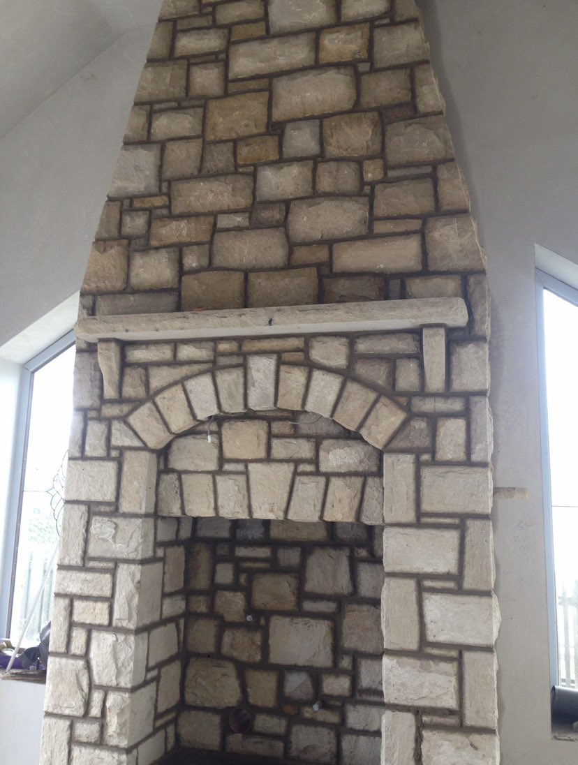 TMstoneworks's tweet photo. ⚒🔥Creating the possible ⚒🔥

TM Stoneworks recently supplied &amp; fitted on this stunning fireplace. Delighted with the craftsmanship &amp; finished goals 😆😃🙌⚒
Mixed Donegal Sandstone fireplace with double cut arches, rockfaced sandstone mantle &amp; corbels to suit. https://t.co/nxj8hXTFFz