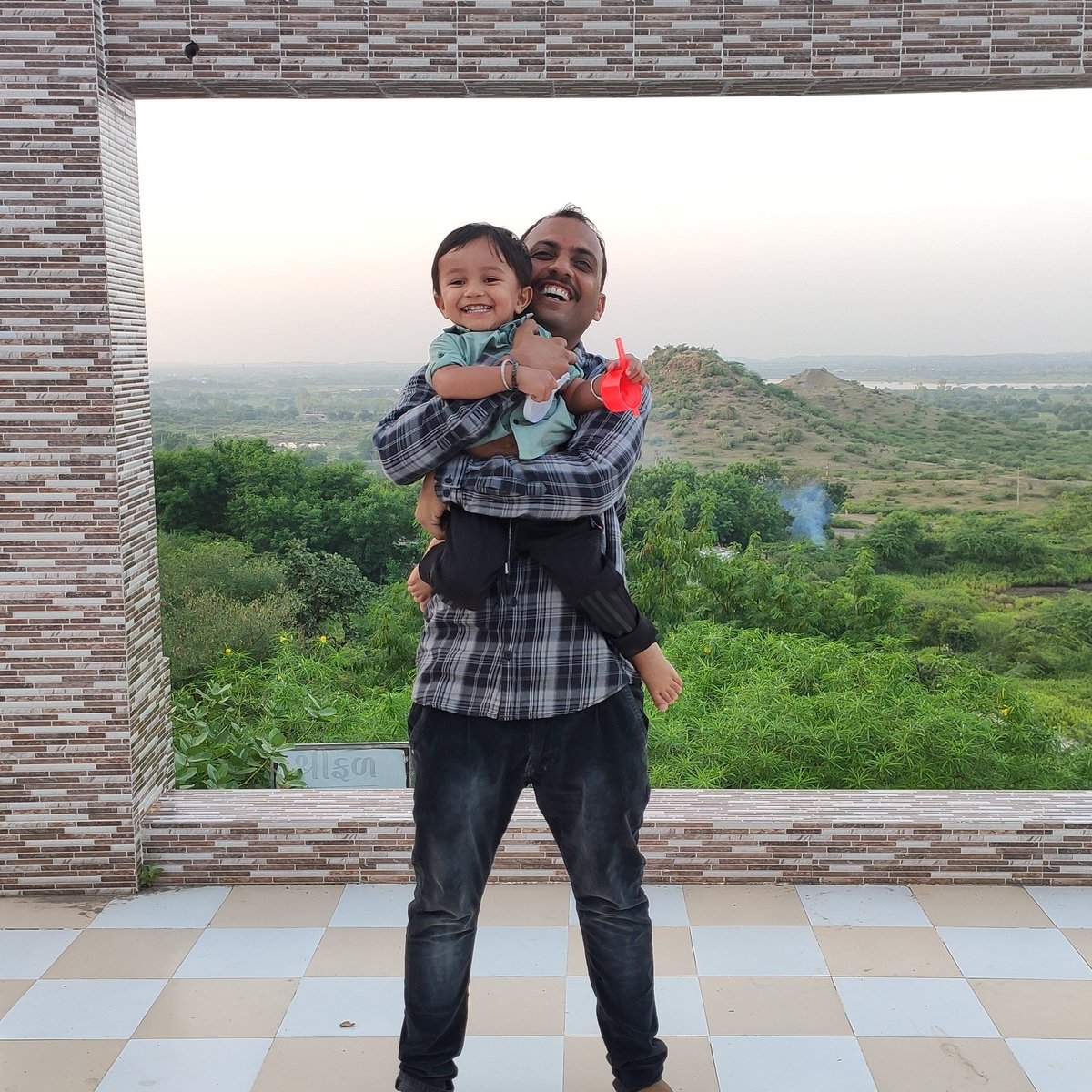 Hitesh_Solamiya's tweet photo. #NewProfilePic https://t.co/Z8tWiC3Z9C