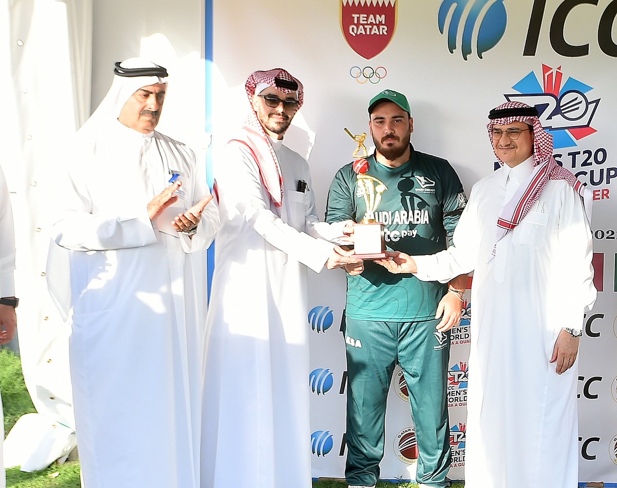 ICCAsia1's tweet photo. ICC Men's T20 WC Asia A Qualifier: DAY 1 Bahrain shock Qatar in lung-opener after opener Younis cracks career-highest 82 not out, Saudi Arabia prove too good for Maldives in the second match
QAT vs BAH
POM: Muhammad Younis of BAH
MAL vs SAU
POM: Faisal Khan of SAU https://t.co/iF7wM7hvhz