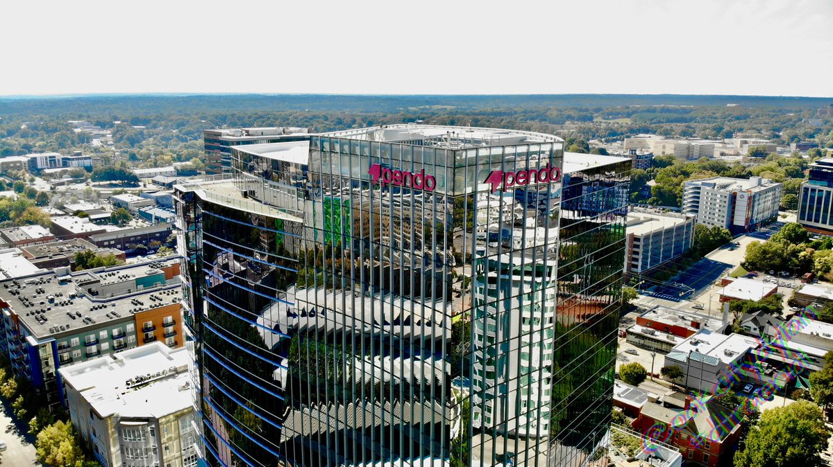 oakcitydylan's tweet photo. Welcome to your new home, @pendoio! @RaleighCrossing is such a beautiful addition to @DowntownRaleigh!
#dtrlove #rlghlife #dtraerial https://t.co/wuBQDl6jun