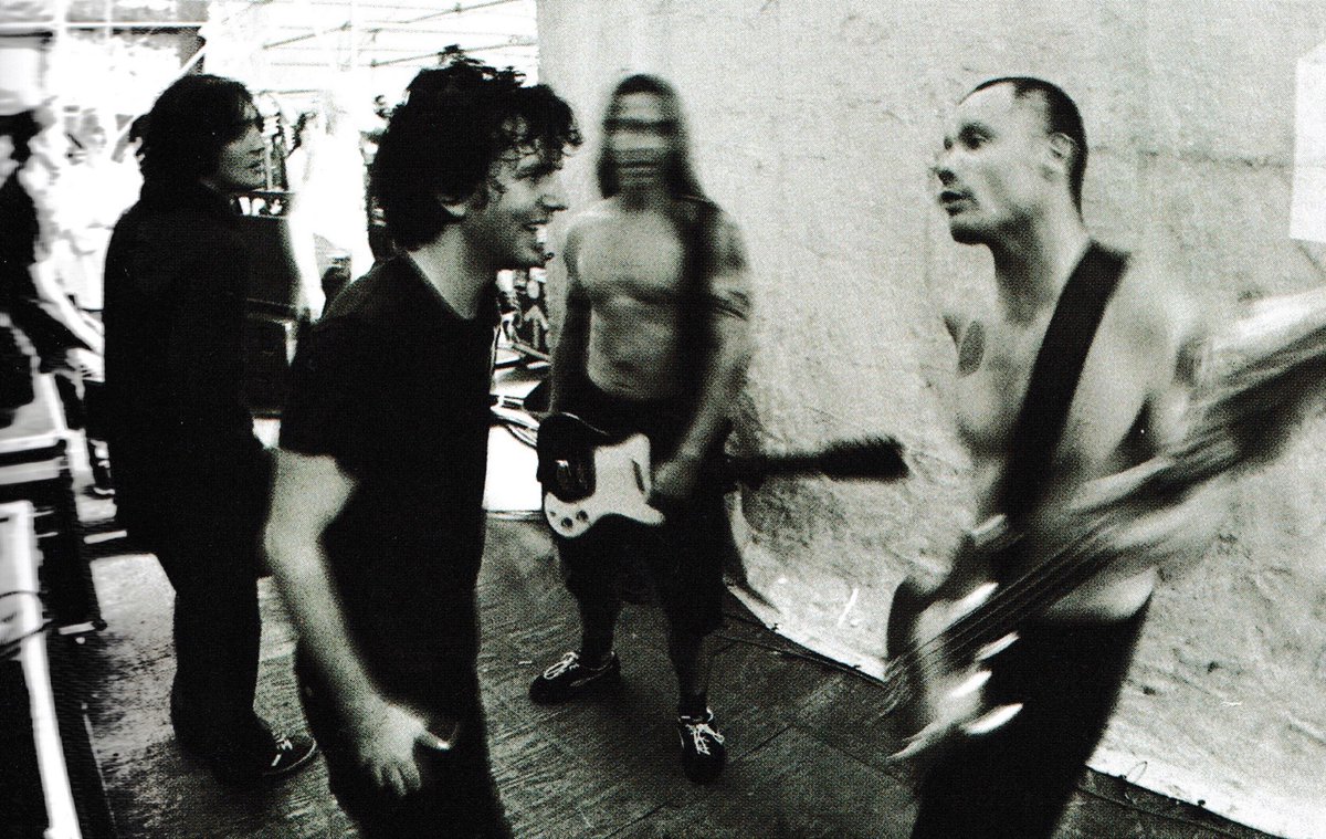 mcpeaisflea's tweet photo. flea and eddie vedder <3 https://t.co/y2nt36lGed