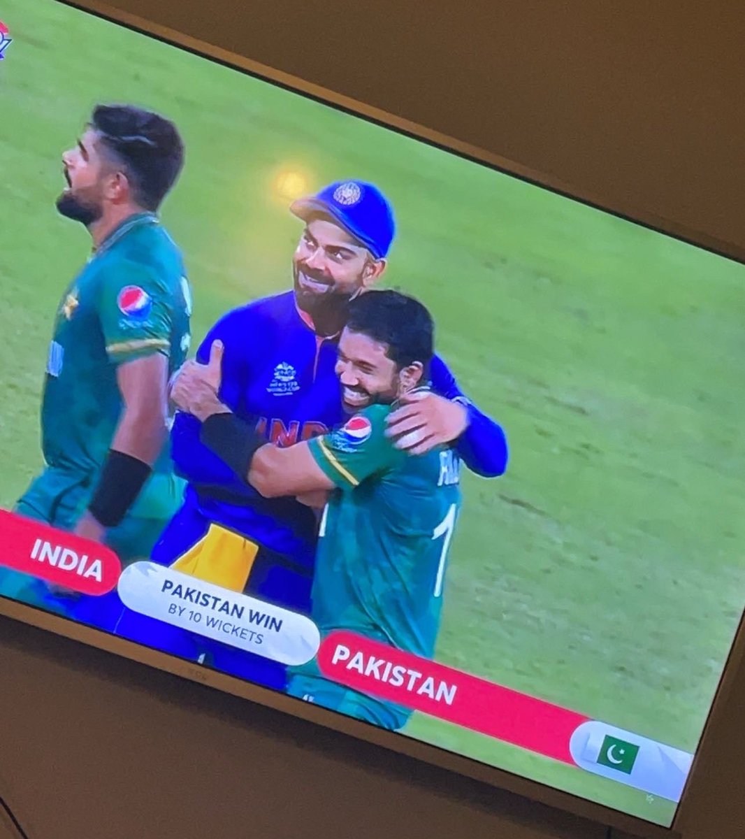 AlyGoni's tweet photo. Cricket is such a beautiful sports ❤️ 
Hard luck team india! We love u ❤️ 🇮🇳 https://t.co/XKpoKf4Tfh