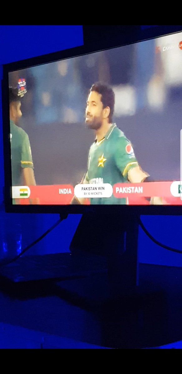 AhmadDevs's tweet photo. Alhamdulillah. 

What a magnificent victory. Absolutely amazing game!! 

Well played, boys. 😍 https://t.co/DhQvNEFoN1