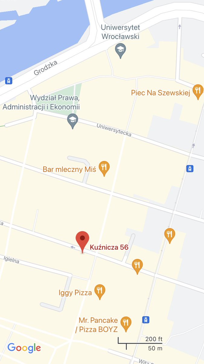 dziadkowiebiz's tweet photo. UWAGA #Wrocław Kuźnicza 56

Pani Helena od 60 lat prowadzi pracownię kapeluszy i czapek. Jest to dla niej okazja do wyjścia z domu i spotkania się z ludźmi. Ubiegłe miesiące nie są łaskawe. Ostatnio pogoda zaczęła wymagać czapek i kapeluszy - zachęcamy do zakupu ich uPani Heleny! https://t.co/1qdr1gSulM