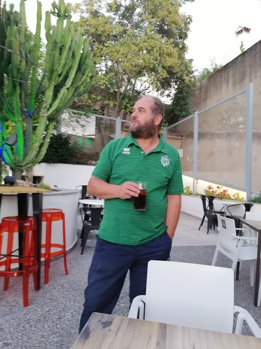 No se donde coño esta mirando <a href="/florescortesma/">Miguel A. Flores Cortés</a>