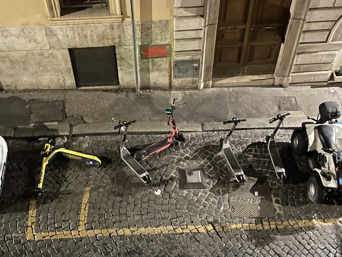 Carlo Calenda tweet media