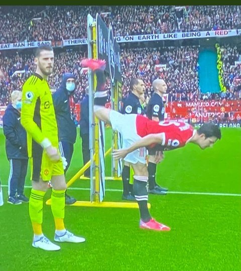 William_RSA's tweet photo. Ole must take his son Maguire with him. 
#OleOut https://t.co/Kn3j4refmd