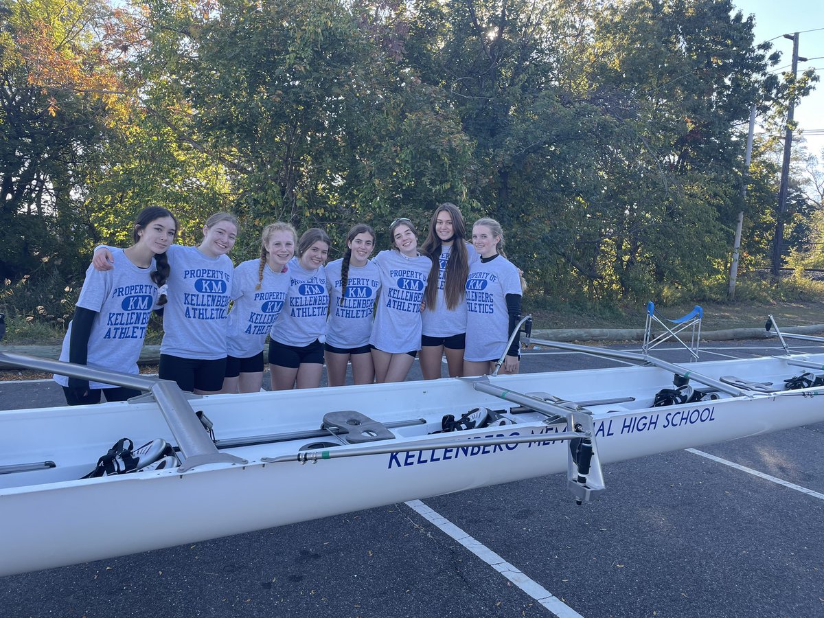 KellenbergCrew's tweet photo. More pictures from todayβs regatta. #kellenbergcrew #longislandrowing https://t.co/p8V7mfS2it