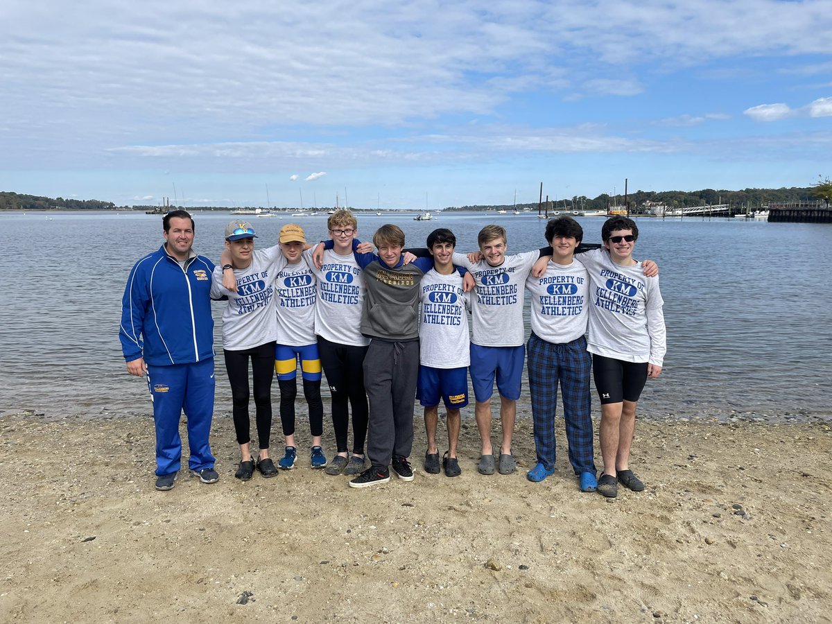 KellenbergCrew's tweet photo. More pictures from todayβs regatta. #kellenbergcrew #longislandrowing https://t.co/p8V7mfS2it