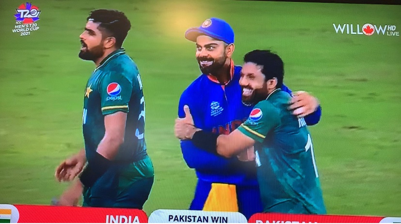 This is cricket': Sportsmanship wins hearts after the Pakistan-India T20  match - Comment - Images