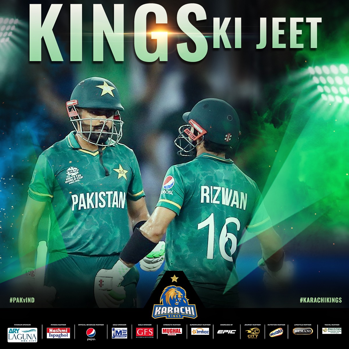 KarachiKingsARY's tweet photo. Many congratulations to 🇵🇰 #TeamPakistan on a historic win against 🇮🇳 #India‼️
Our boys played really well today 👊🏻

#KarachiKings #PAKvsIND #ICCT20WorldCup #LiveTheGame #YehHaiKingsKiJeet https://t.co/dSLpfUuIXE