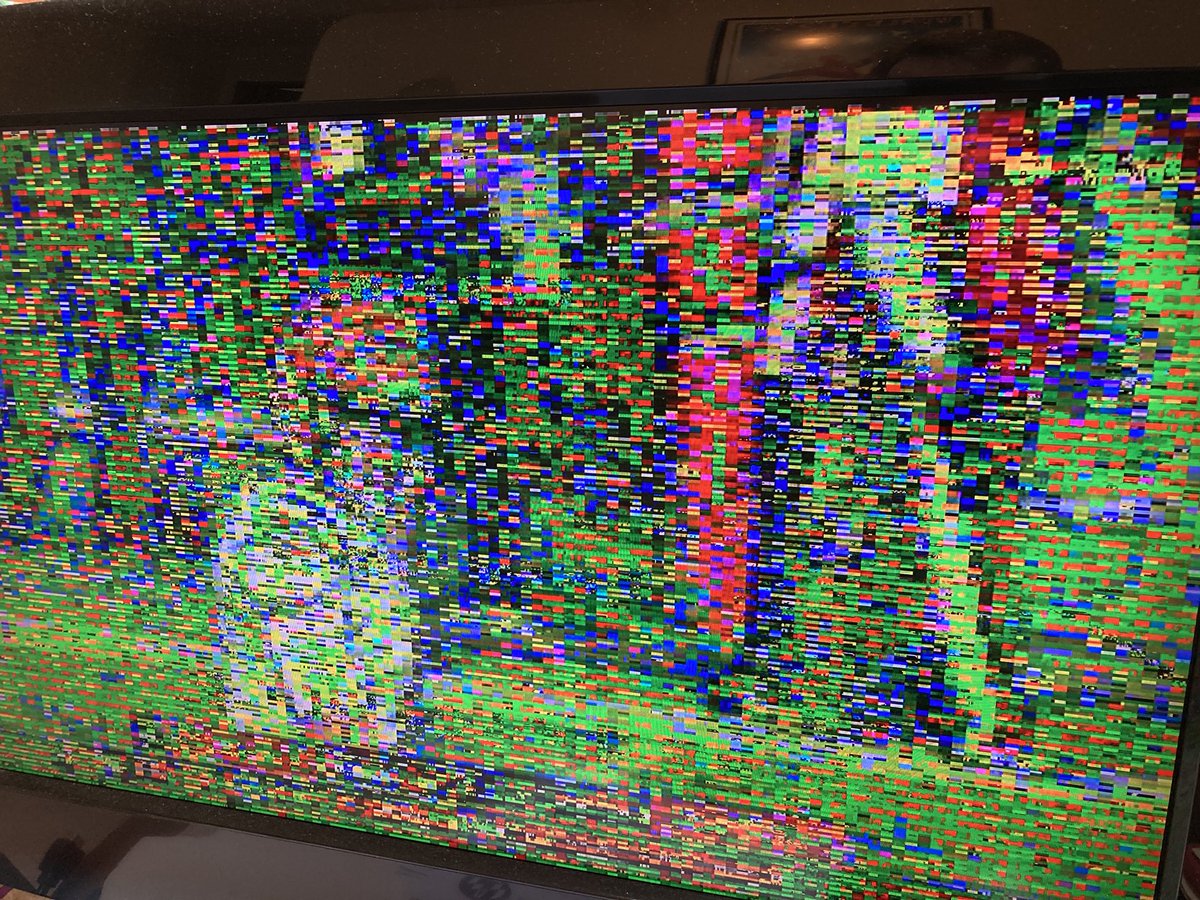 BrendanCliffo11's tweet photo. How can a multi billion dollar entertainment corporation be so shit at delivering content @paramountplus? This happens EVERY TIME with live streaming. #ParamountPlusSucks https://t.co/rZnrpDM2MO