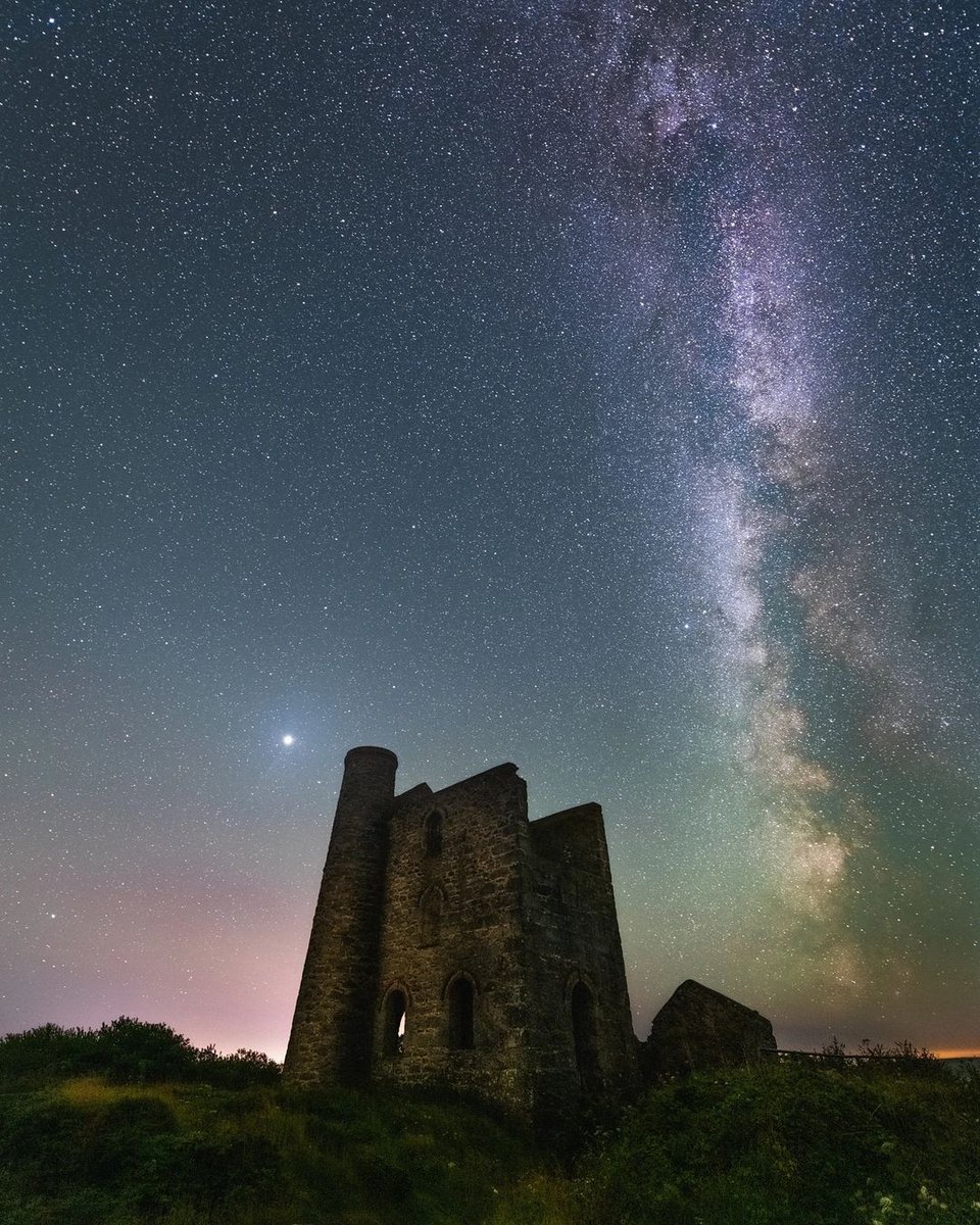 InCornwalI's tweet photo. Credit to @danielmillington for this incredible photo of the milky way above a Cornish tin mine! ⛏️
.
Follow 👉 for amazing #thingstodo inspiration in #cornwall.⁠ 
.
#cornwall  #explorecornwall #cornwalllife #lovecornwall #beautifulcornwall #astrophotography #milkyway https://t.co/cu8Dk4q5WK