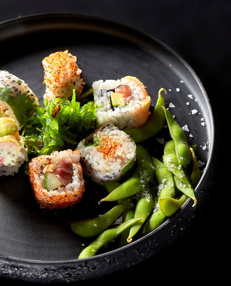 LaGranFamiliaDG's tweet photo. ⚡SPICY´N ROLL
⚡VEGGIE ´N ROLL
⚡SALMON ROLLING

Your best partners of Sunday.

💥Recuerda que lo estamos petando con nuestro #DeliveryFree hasta el 31 de octubre. 

#LGFM #LaGranFamiliaMediterránea  #Delivery #Madrid #Marbella #Málaga #Sevilla #Valencia #Barcelona https://t.co/oM0VPyU1ih