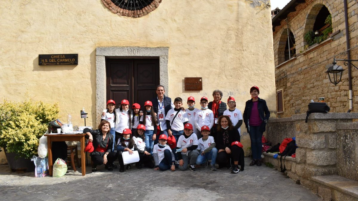 monumentiaperti's tweet photo. Il primo weekend di #MonumentiAperti2021 si è concluso. Grazie ai Comuni di #Gavoi e #Cossoine, ai volontari, alle scuole, alle associazioni e a tutti coloro che hanno deciso di trascorrere un fine settimana all'insegna della #cultura e della bellezza! ☺️🏛️
#ScuoladiLibertà https://t.co/O7hb5Iii3e