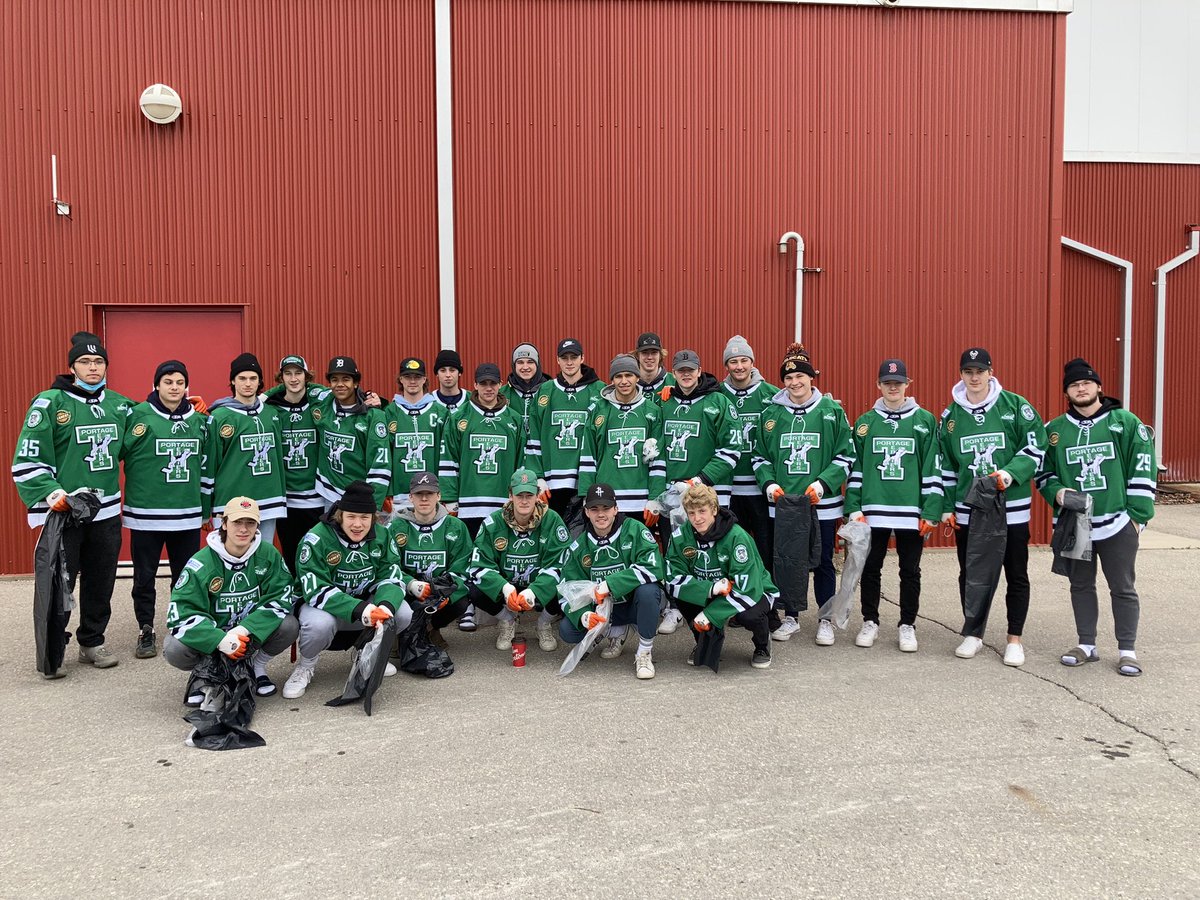 We are cleaning up Portage today! Happy to be part of the community!#CleanMB <a href="/RecycleMB/">Recycle Everywhere</a>