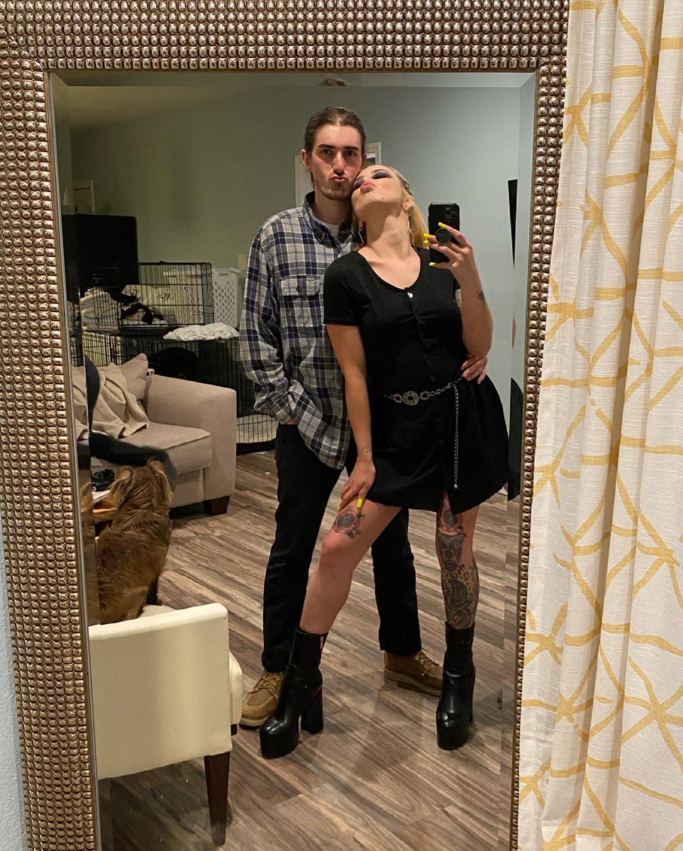 corpsemaiden's tweet photo. Happy birthday to the love of my goddamn life. I love you so much n can’t wait to celebrate with you later🧡🥰 https://t.co/Wuz721bXZp